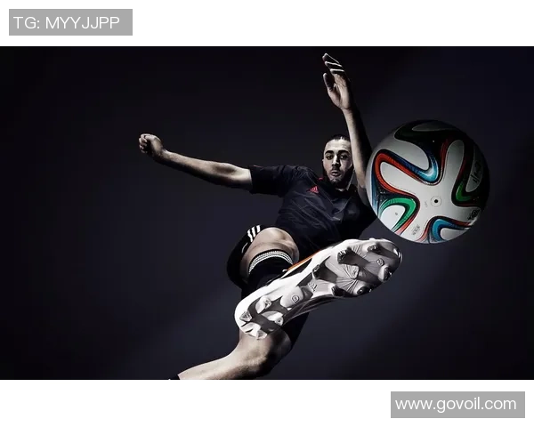 超高清足球球星精美壁纸集合展现顶级球员风采与精彩瞬间 超高清足球球星精美壁纸集合展现顶级球员风采与精彩瞬间