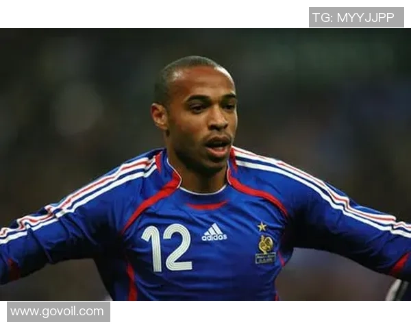 法国足球传奇亨利:从天赋少年到世界足球巨星的辉煌历程 法国足球传奇亨利:从天赋少年到世界足球巨星的辉煌历程